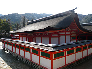 宮島の厳島神社神殿2