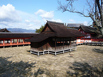 宮島の厳島神社神殿6