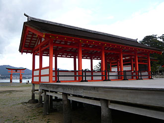 宮島の厳島神社神殿13