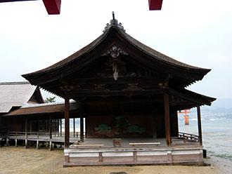 宮島の厳島神社神殿8